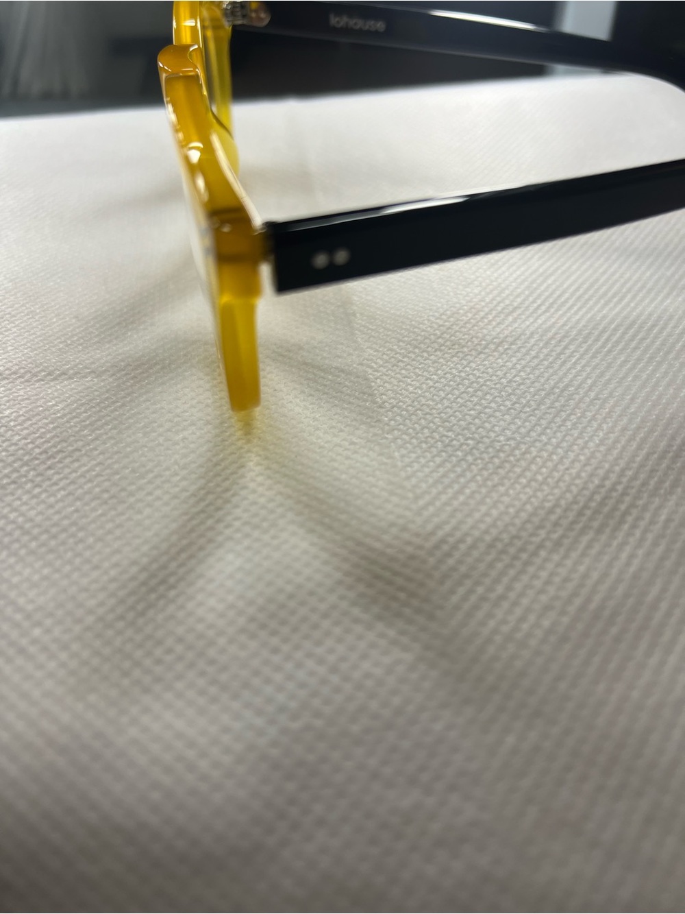 Lohaue Yellow Round Frame Sunglasses - Picture 9 of 11